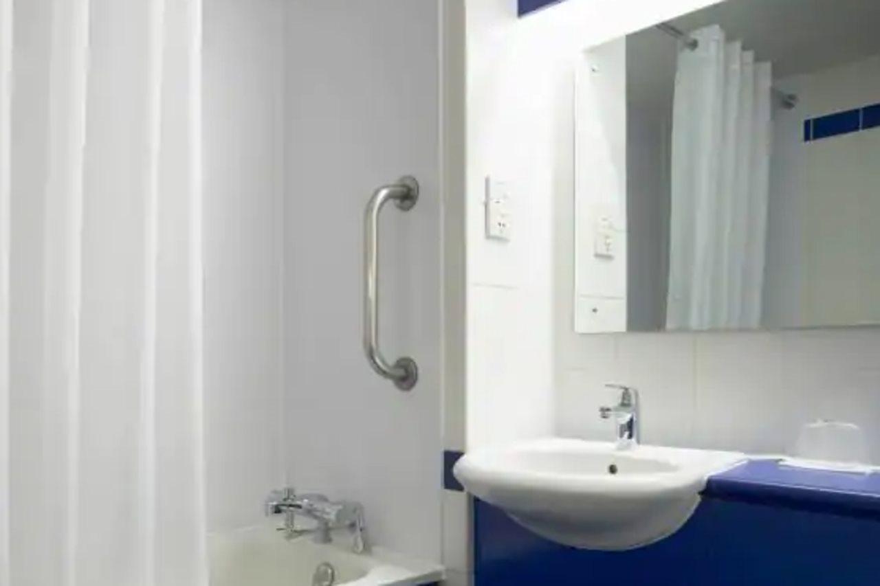 Travelodge Preston Central Luaran gambar